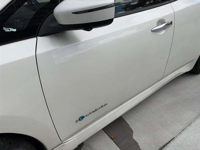 Lf Door Exterior Handle (smart Button) Type