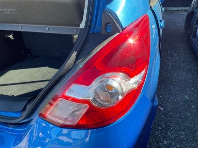 R Tail Light