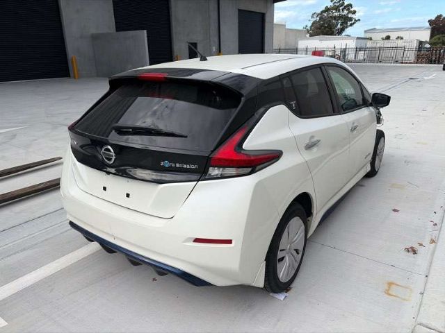 R Side Skirt