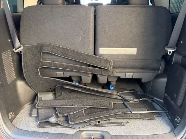 Rear Middle Seat Head Rest