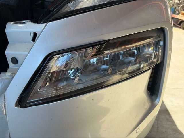 L Headlight (led)
