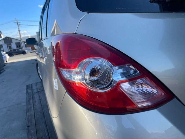 L Tail Light