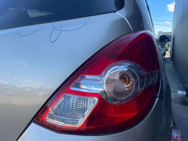 R Tail Light