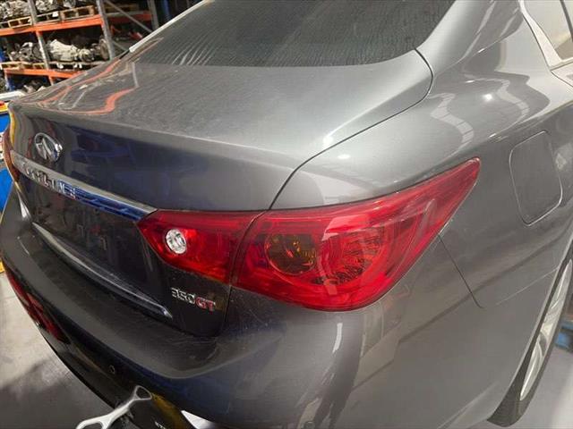 R Boot Lid Garnish