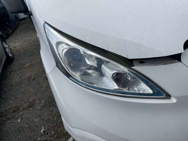 R Headlight