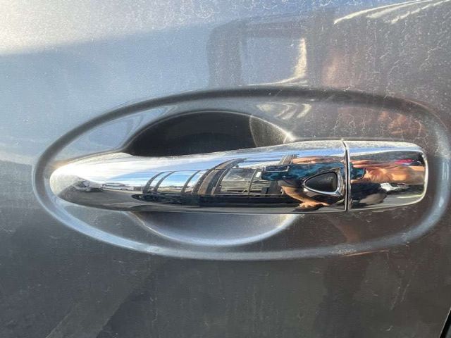 Lf Door Exterior Handle (smart Button) Type
