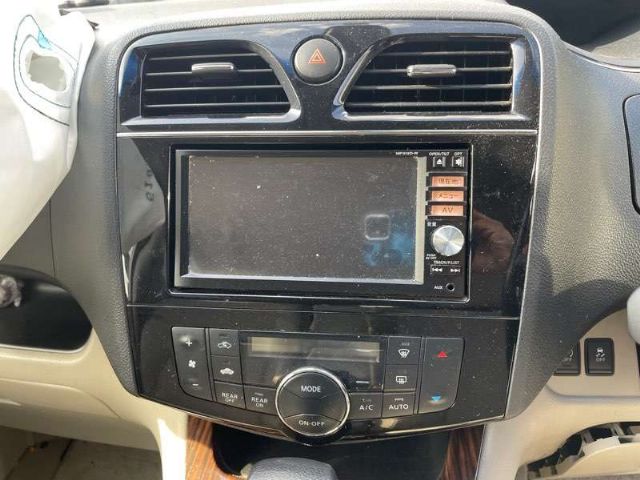 Stereo Surround / Bezel