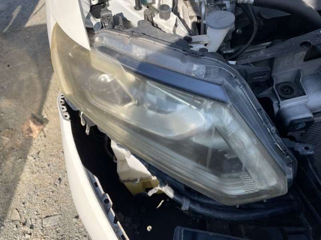 R Headlight (led)