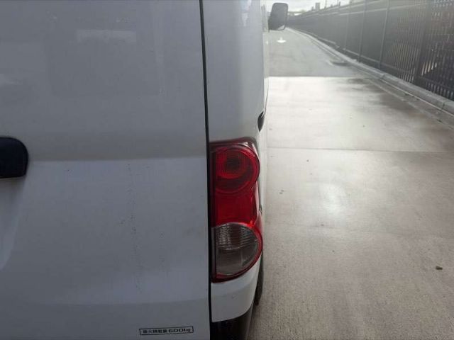R Tail Light