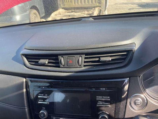 Dash Vent Surround Centre