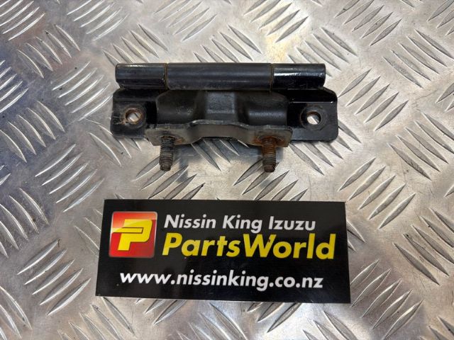 R Lower Tailgate Hinge