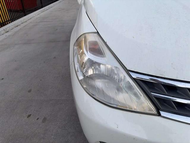 R Headlight