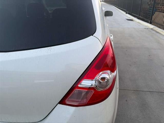 R Tail Light