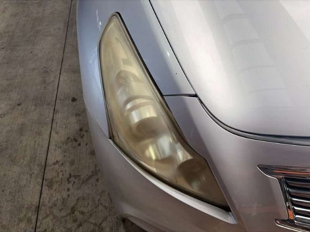 R Headlight