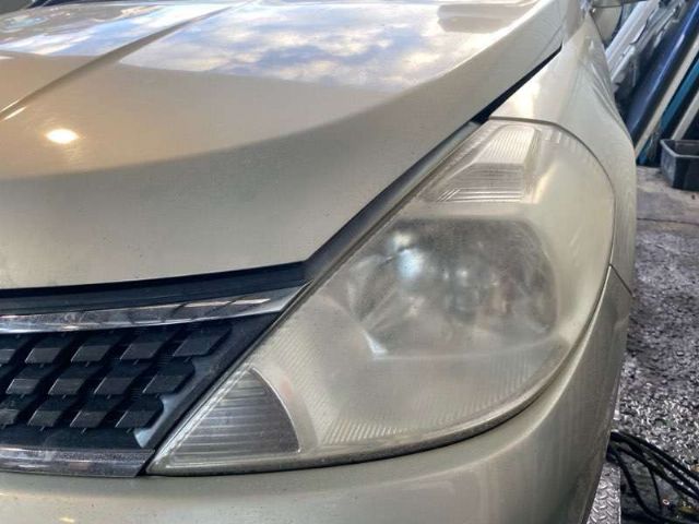 L Headlight