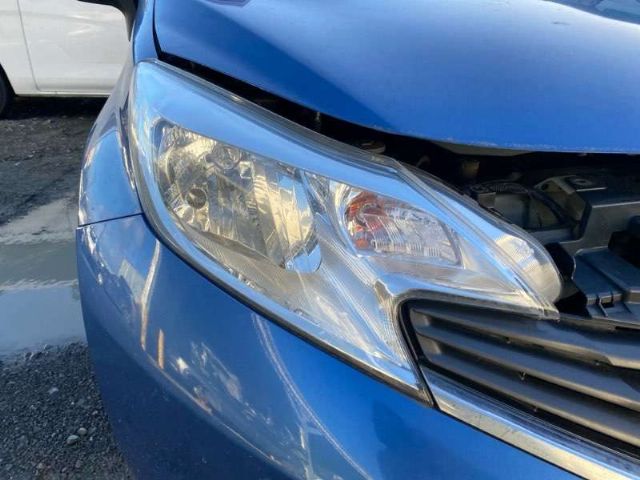 R Headlight