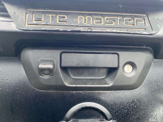 Tailgate Handle Outer