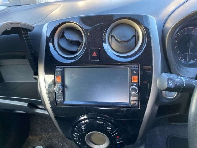 Stereo Surround / Bezel