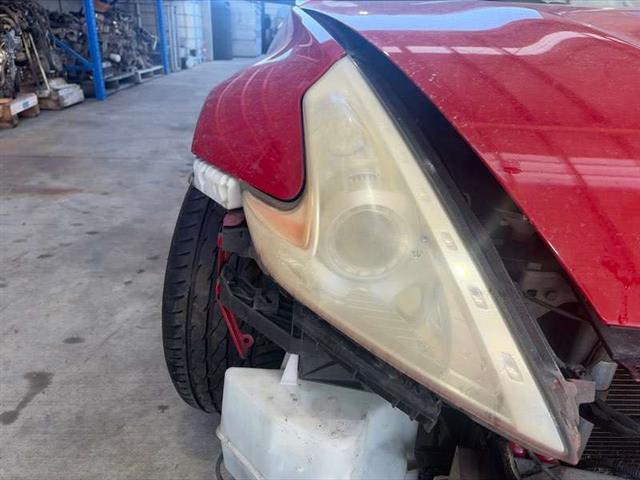 R Headlight