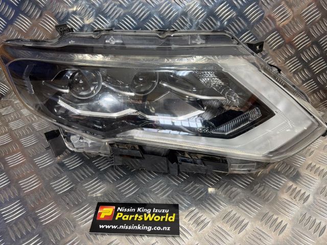 R Headlight (led)