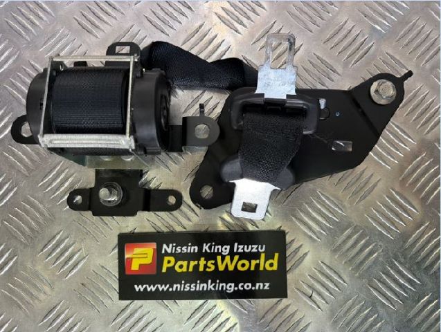 Centre Rear Rear Seat Belt