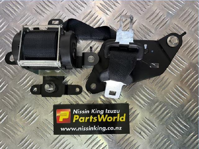 Centre Rear Rear Seat Belt