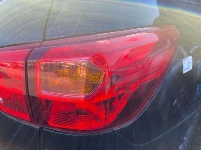 R Tail Light