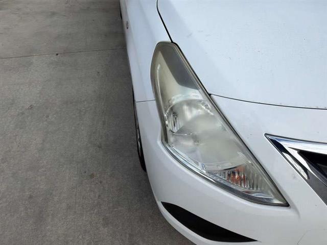 R Headlight (halogen)