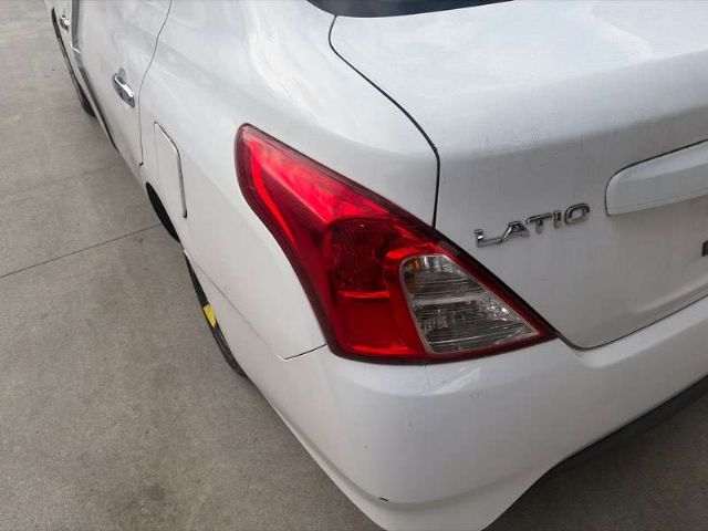 L Tail Light