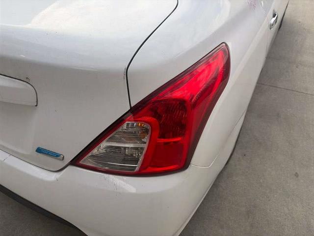 R Tail Light