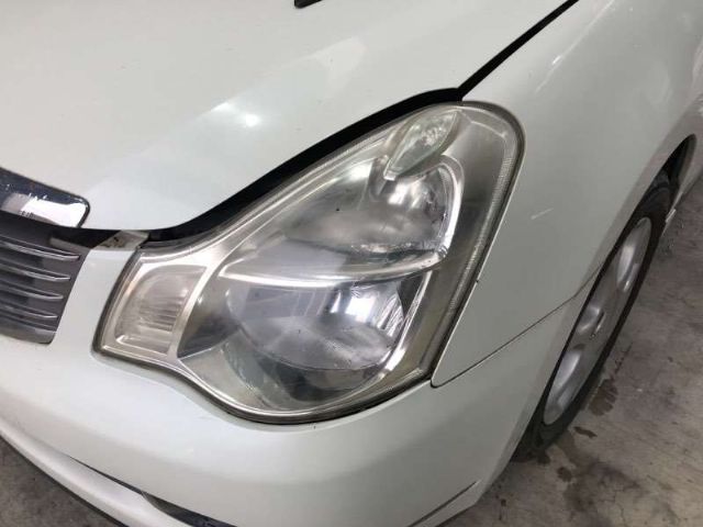 L Headlight