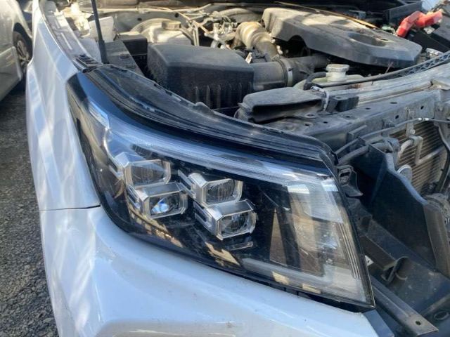 R Headlight (led)
