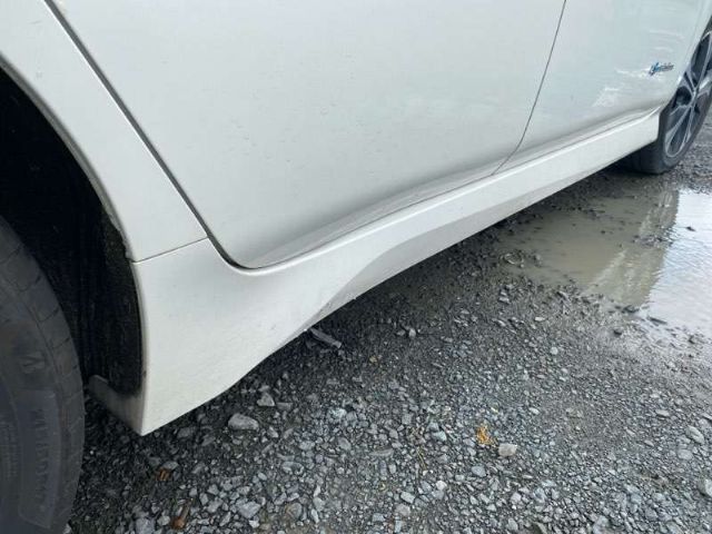R Side Skirt