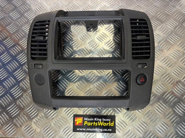Stereo Surround / Bezel