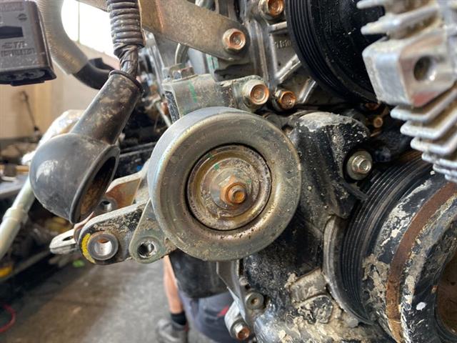 Engine Belt Tensioner