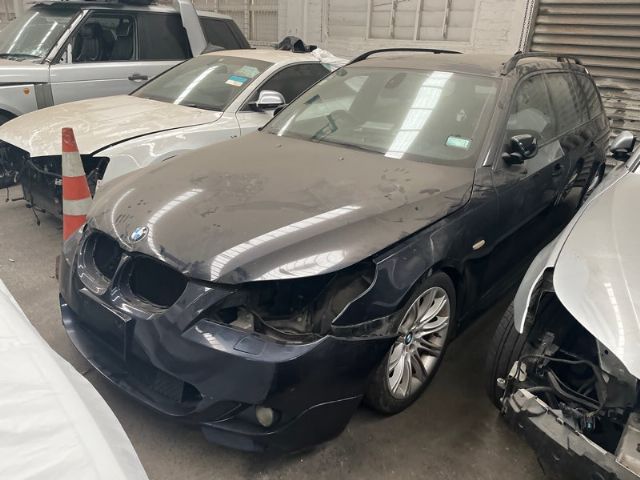 BMW 5 Series E39 - 528i