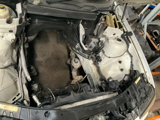 BMW X Series E83 - X3