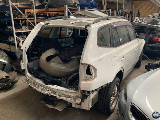 BMW X Series E83 - X3