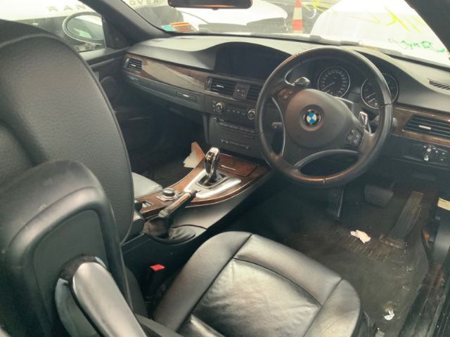 BMW 3 Series E90 - 330i