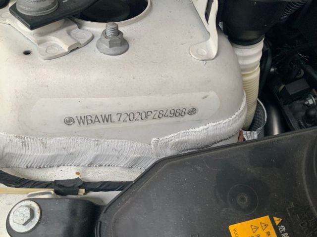 BMW 3 Series E90 - 330i