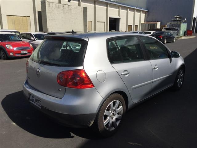 Volkswagen Golf - MK5 2003-2010