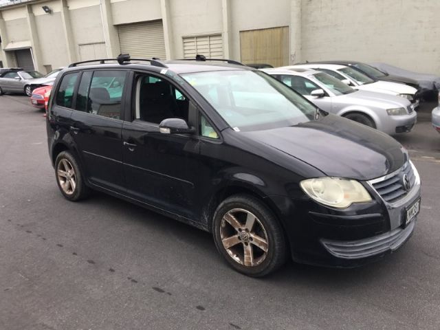 Volkswagen Touran - 1st Gen 2003-2015