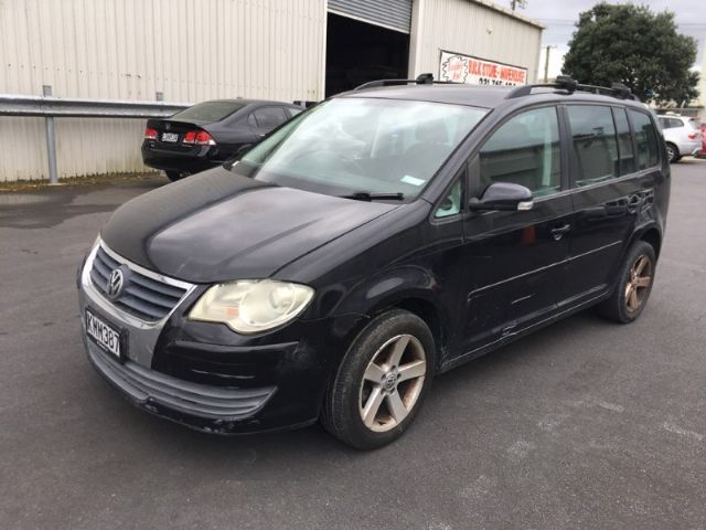 Volkswagen Touran - 1st Gen 2003-2015