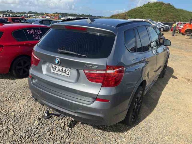 BMW X Series E83 - X3