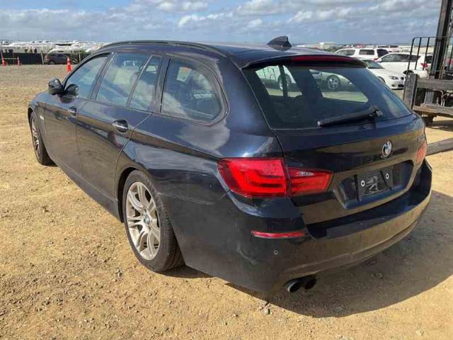 BMW 5 Series E39 - 523i