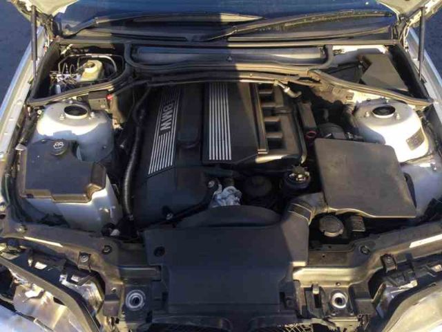 BMW 3 Series E46 - 330i