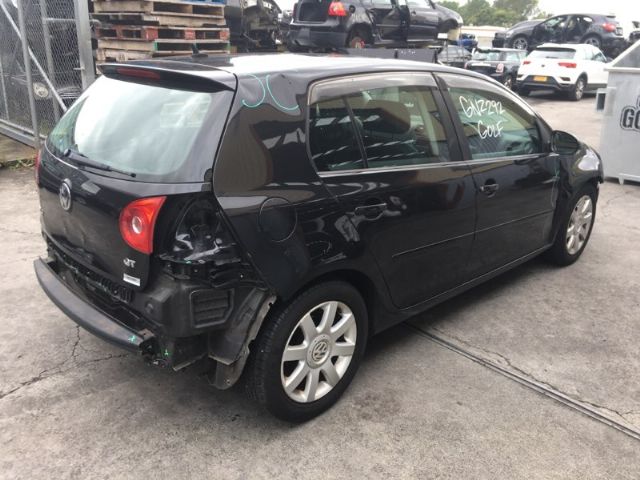 Volkswagen Golf - MK5 2003-2010