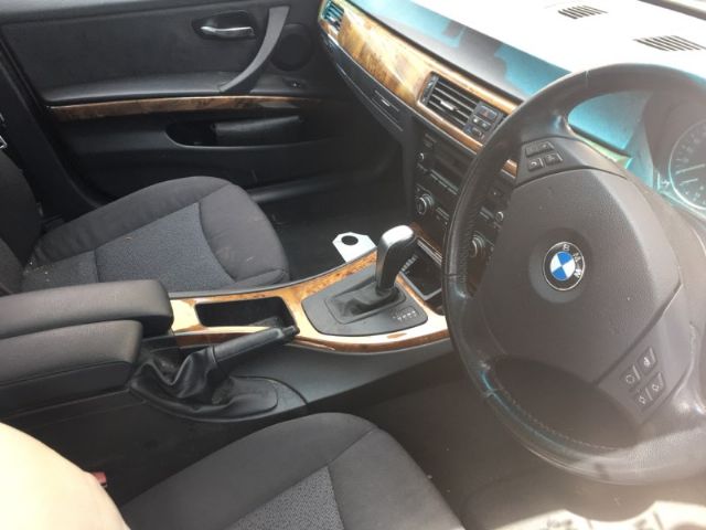 BMW 3 Series E90 - 323