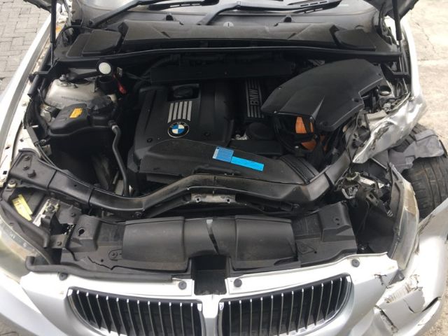 BMW 3 Series E90 - 323