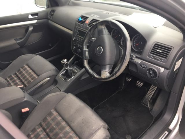 Volkswagen Golf - MK5 2003-2010